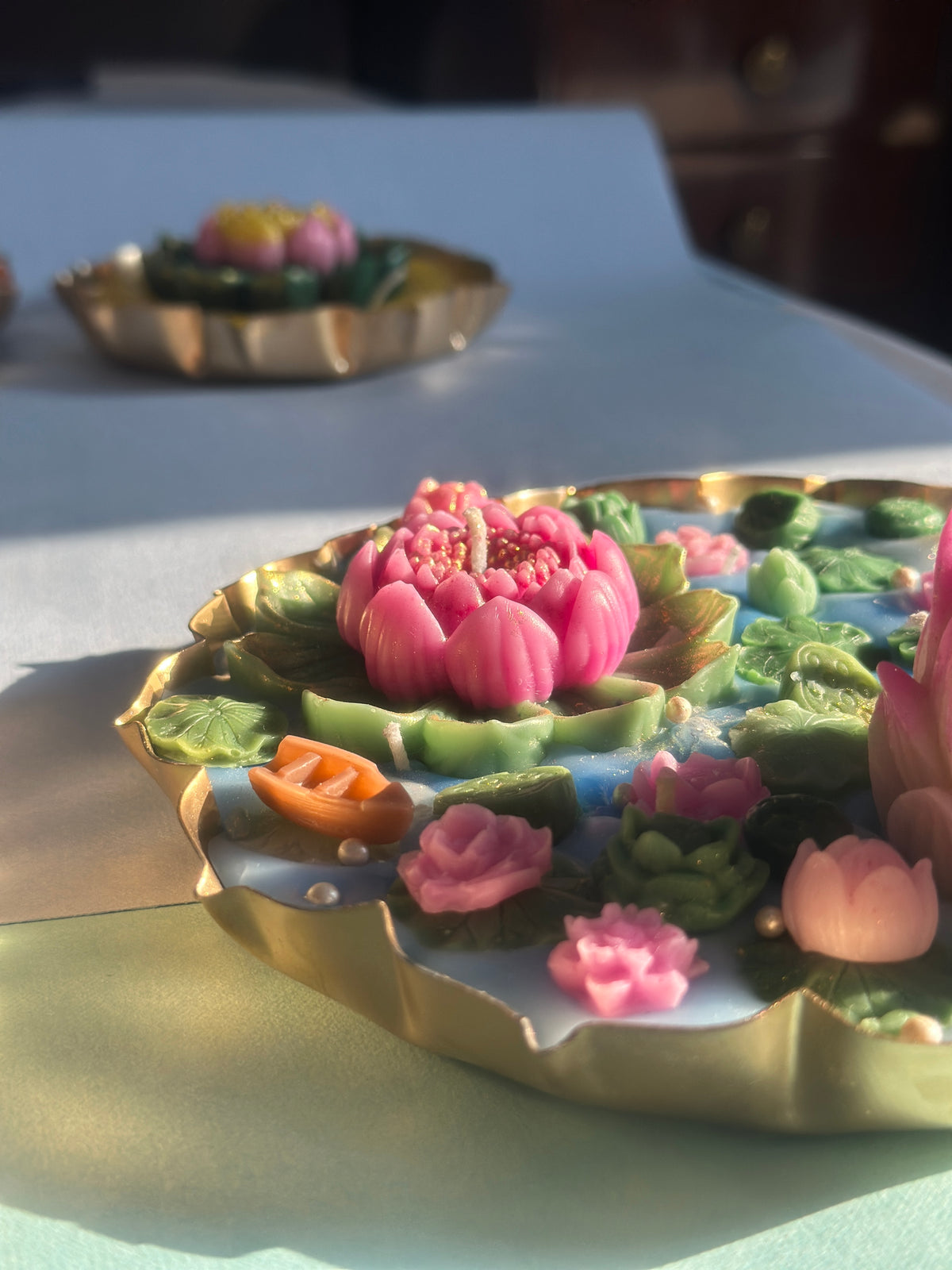 Lotus Pond Scented Urli  Candle – A Blooming Escape