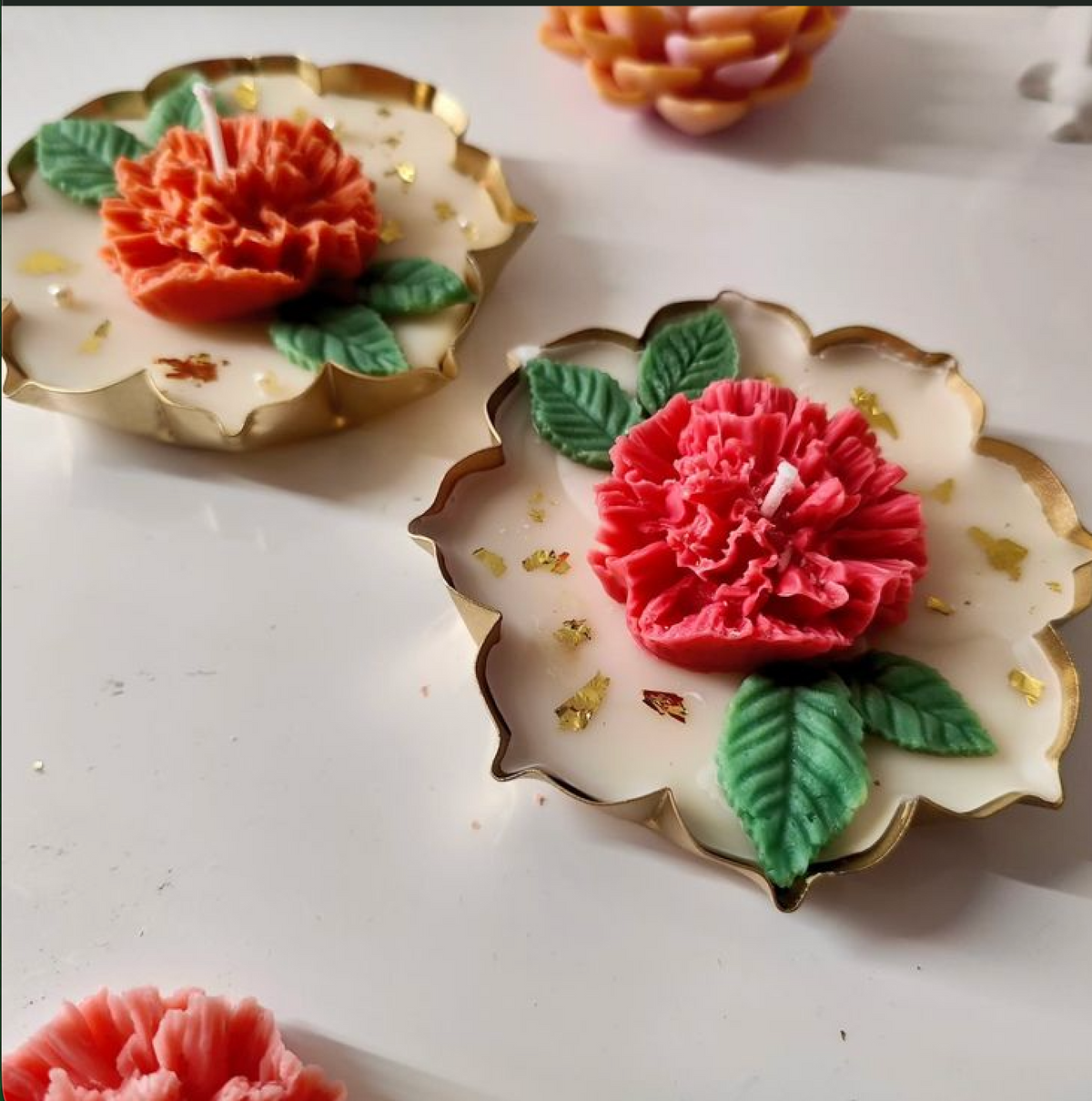 Marigold Flower Urli Candle – A Bloom of Festive Elegance