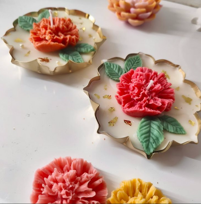 Marigold Flower Urli Candle – A Bloom of Festive Elegance